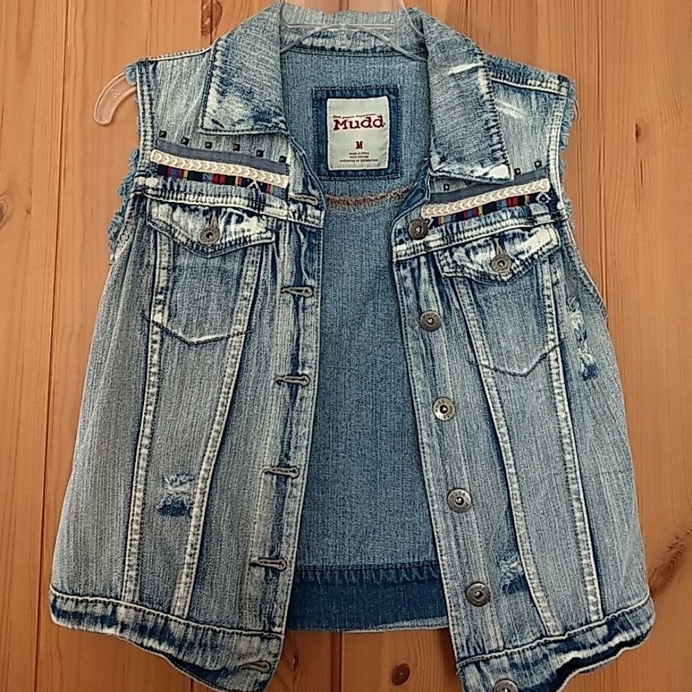 Mudd (M) distressed and embellished denim vest